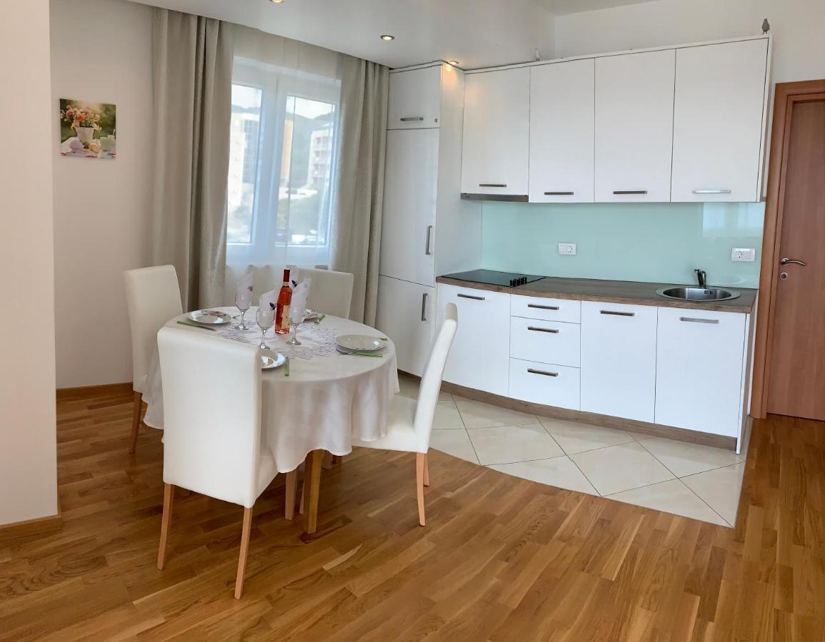Ive Lole Ribara 38 Apartment Bečići Luaran gambar