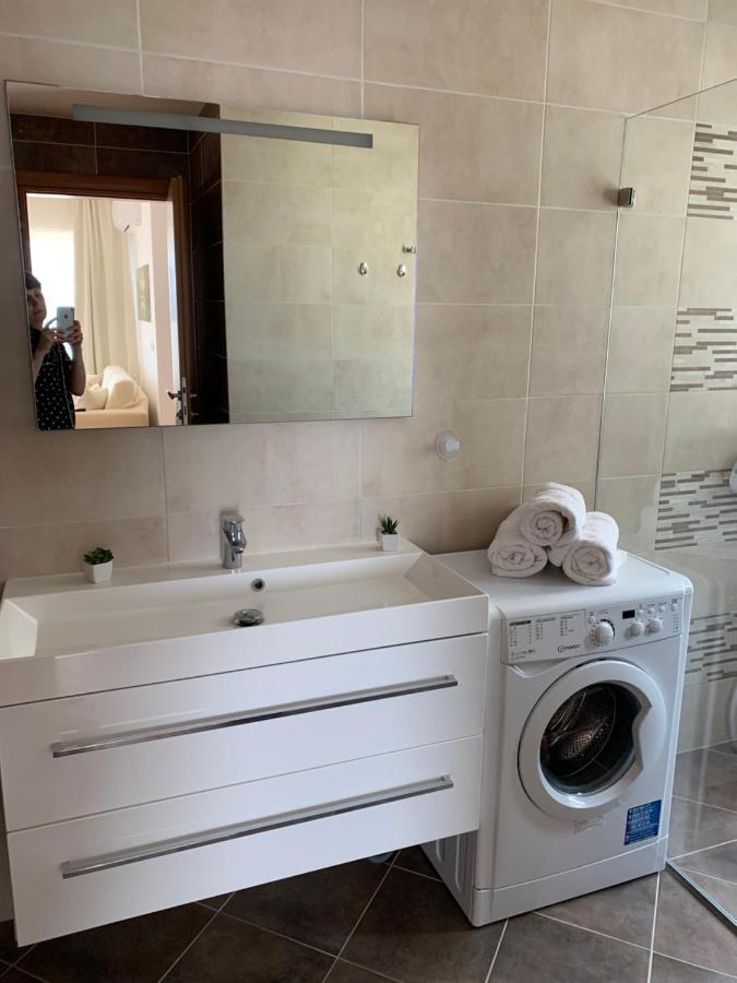 Ive Lole Ribara 38 Apartment Bečići Luaran gambar